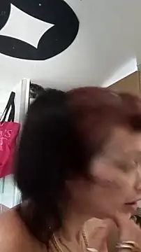 whitetrashdirtyslut online show from 27, 4, 2026