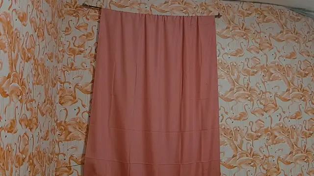 strawberrysmoothie online show from 3, 10, 2025