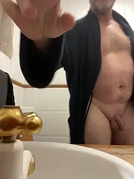 sexycouple109 online show from 7, 5, 2026