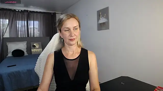 Snapshot of Vanessa_Nowak chatting on 22, 6, 2026 Vanessa Nowak online show from 22, 6, 2026