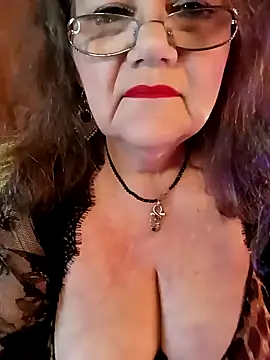 Snapshot of Snezhana chatting on 1, 3, 2025 Snezhana online show from 1, 3, 2025