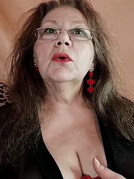 Snapshot of Snezhana chatting on 7, 2, 2026 Snezhana online show from 7, 2, 2026