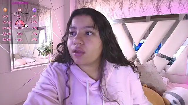 Miaa Smiith1 online show from 13, 12, 2024