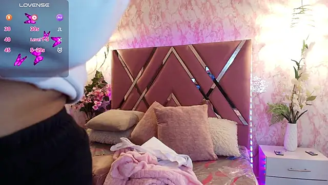 Miaa Smiith1 online show from 8, 3, 2025