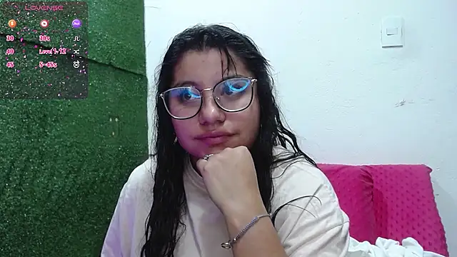 Miaa Smiith1 online show from 4, 11, 2025