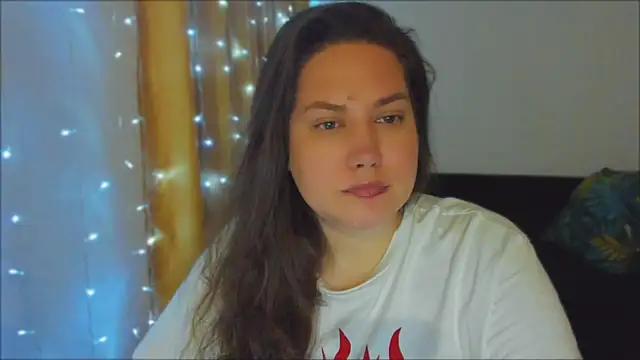 Snapshot of _madalexa_ chatting on 4, 10, 2025 madalexa online show from 4, 10, 2025