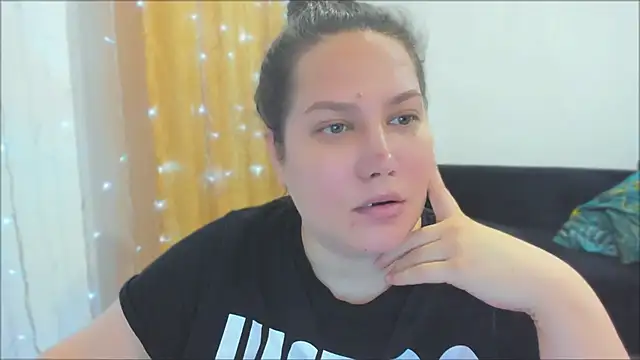 Snapshot of _madalexa_ chatting on 13, 10, 2025 madalexa online show from 13, 10, 2025