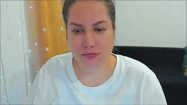 Snapshot of _madalexa_ chatting on 11, 11, 2025 madalexa online show from 11, 11, 2025