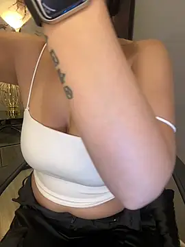 GabriellaFerrer online show from 14, 2, 2025