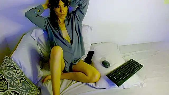 Snapshot of samanta_r_ chatting on 5, 6, 2026 samanta r online show from 5, 6, 2026