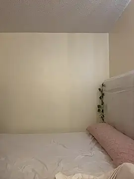 Megan Rodrigo online show from 17, 2, 2026