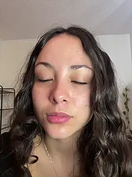 Megan Rodrigo online show from 6, 3, 2026