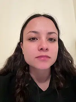 Megan Rodrigo online show from 15, 4, 2026