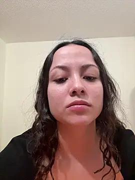 Megan Rodrigo online show from 27, 4, 2026