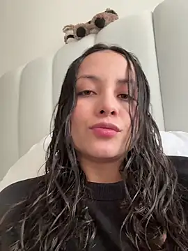 Megan Rodrigo online show from 8, 6, 2026