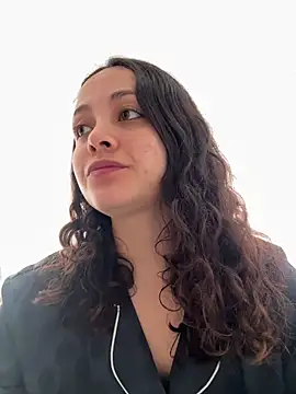 Megan Rodrigo online show from 9, 6, 2026