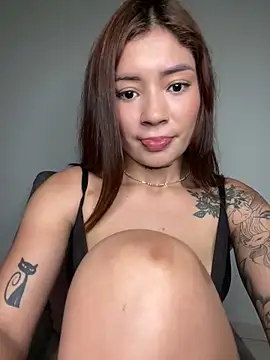 Snapshot of Roxanne_08 chatting on 13, 3, 2025 Roxanne 08 online show from 13, 3, 2025