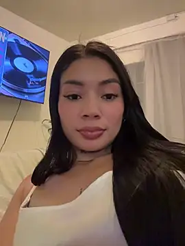 Roxanne 08 online show from 29, 5, 2026