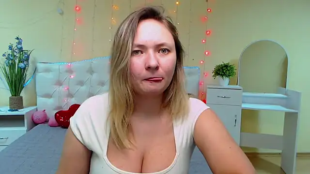 SallyVerda online show from 30, 1, 2025