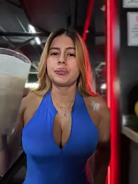 Amber Martins  online show from 5, 10, 2025