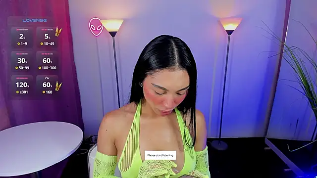 Snapshot of Dayanna_tecca chatting on 12, 12, 2024 Dayanna tecca online show from 12, 12, 2024