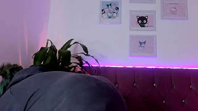 Snapshot of lucky-leah chatting on 14, 2, 2025 lucky-leah online show from 14, 2, 2025