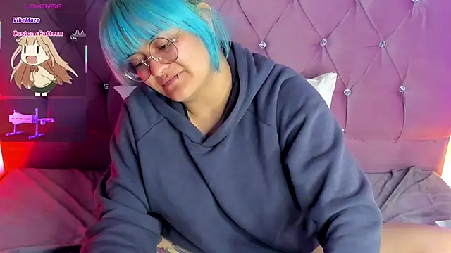 Snapshot of lucky-leah chatting on 25, 2, 2025 lucky-leah online show from 25, 2, 2025