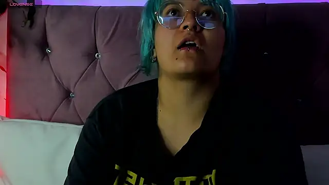 Snapshot of lucky-leah chatting on 26, 2, 2025 lucky-leah online show from 26, 2, 2025