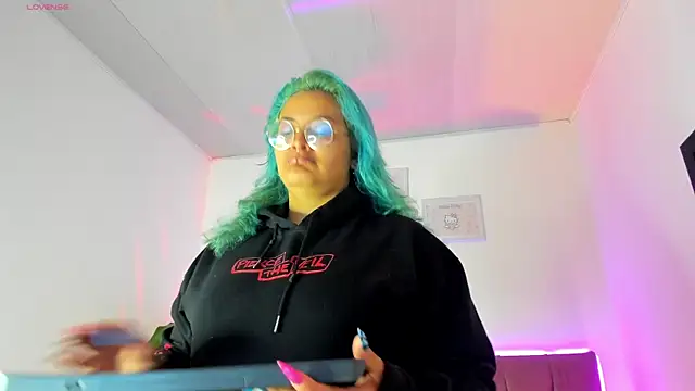 Snapshot of lucky-leah chatting on 1, 3, 2025 lucky-leah online show from 1, 3, 2025