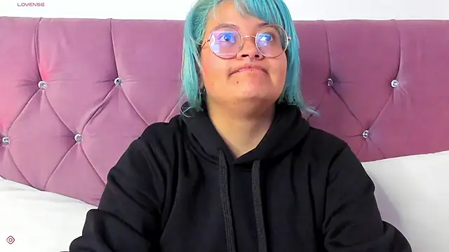 Snapshot of lucky-leah chatting on 6, 3, 2025 lucky-leah online show from 6, 3, 2025