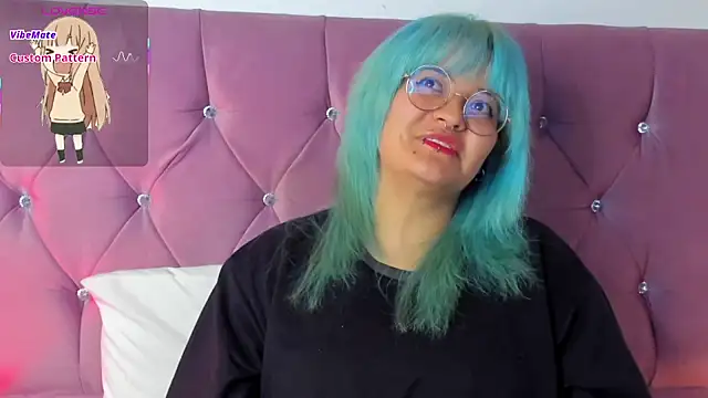 Snapshot of lucky-leah chatting on 8, 3, 2025 lucky-leah online show from 8, 3, 2025