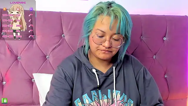 Snapshot of lucky-leah chatting on 13, 3, 2025 lucky-leah online show from 13, 3, 2025