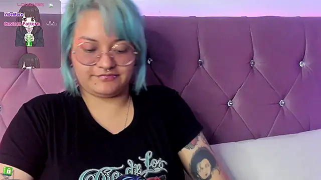 Snapshot of lucky-leah chatting on 14, 3, 2025 lucky-leah online show from 14, 3, 2025