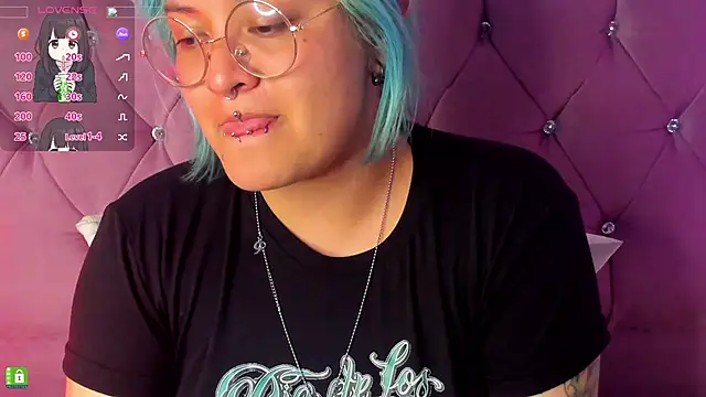 Snapshot of lucky-leah chatting on 15, 3, 2025 lucky-leah online show from 15, 3, 2025