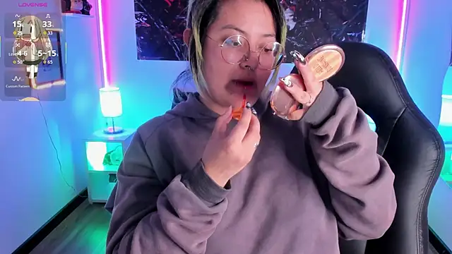 Snapshot of lucky-leah chatting on 12, 11, 2025 lucky-leah online show from 12, 11, 2025