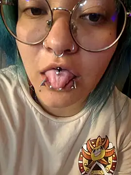 lucky-leah online show from 23, 7, 2026