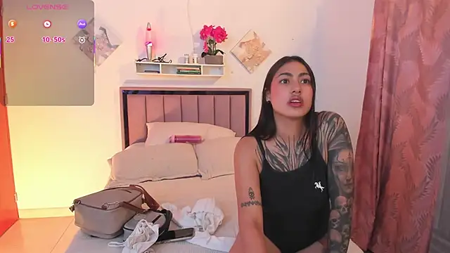 Kayla foxxy online show from 4, 7, 2026