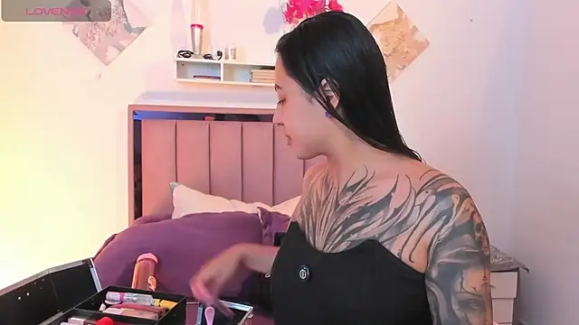 Kayla foxxy online show from 7, 8, 2026