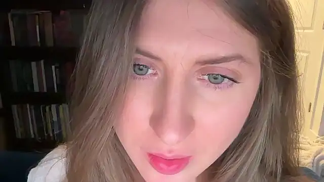 YUMIandbigWOLF online show from 28, 2, 2025