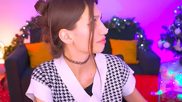 MollyPerry online show from 15, 12, 2024
