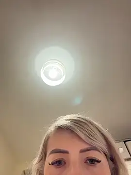 Snapshot of xxcurvyjessiexx chatting on 4, 12, 2025 xxcurvyjessiexx online show from 4, 12, 2025