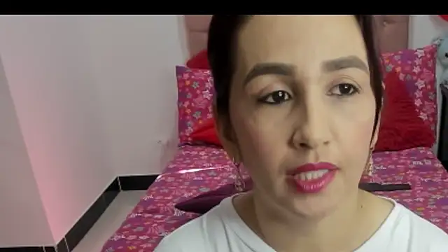 Snapshot of Karoline_Moore chatting on 20, 2, 2025 Karoline Moore online show from 20, 2, 2025