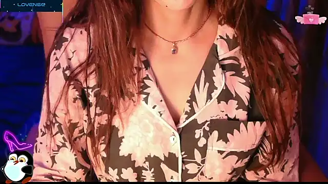 Snapshot of _Blue_Ruubyy_ chatting on 15, 10, 2025 Blue Ruubyy online show from 15, 10, 2025