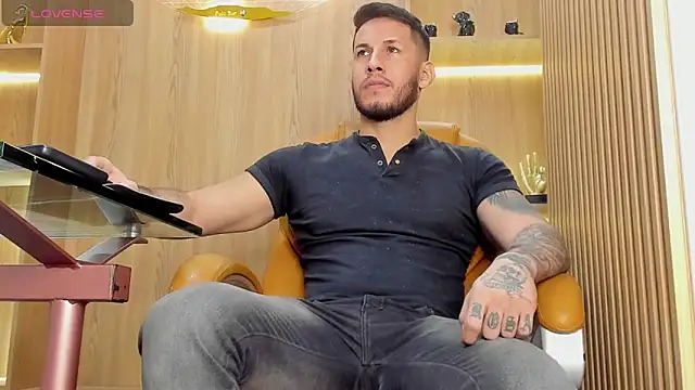 Snapshot of George_Diesell chatting on 16, 1, 2025 George Diesell online show from 16, 1, 2025