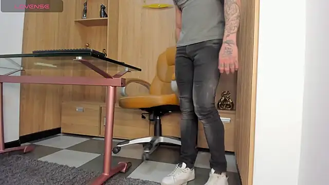 Snapshot of George_Diesell chatting on 29, 1, 2025 George Diesell online show from 29, 1, 2025