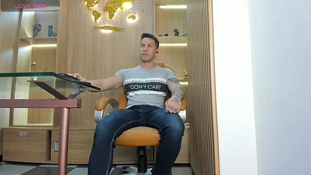 Snapshot of George_Diesell chatting on 12, 3, 2025 George Diesell online show from 12, 3, 2025