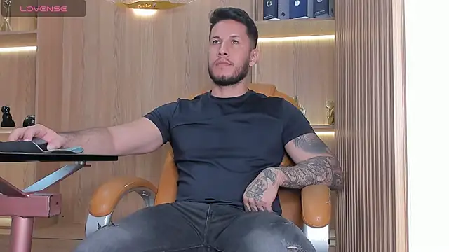 Snapshot of George_Diesell chatting on 20, 9, 2025 George Diesell online show from 20, 9, 2025