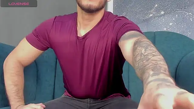 Snapshot of George_Diesell chatting on 3, 10, 2025 George Diesell online show from 3, 10, 2025