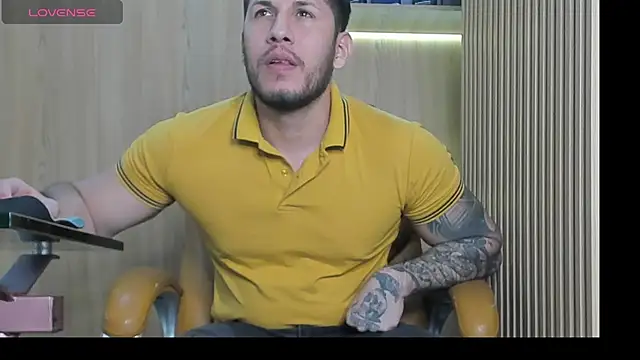 Snapshot of George_Diesell chatting on 13, 11, 2025 George Diesell online show from 13, 11, 2025