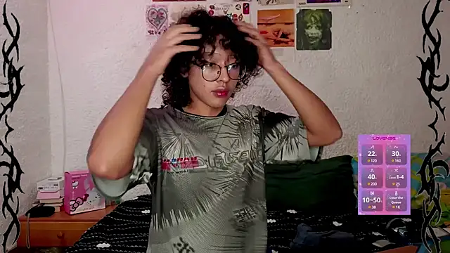 Snapshot of angelsdustxxx chatting on 19, 12, 2024 angelsdustxxx online show from 19, 12, 2024